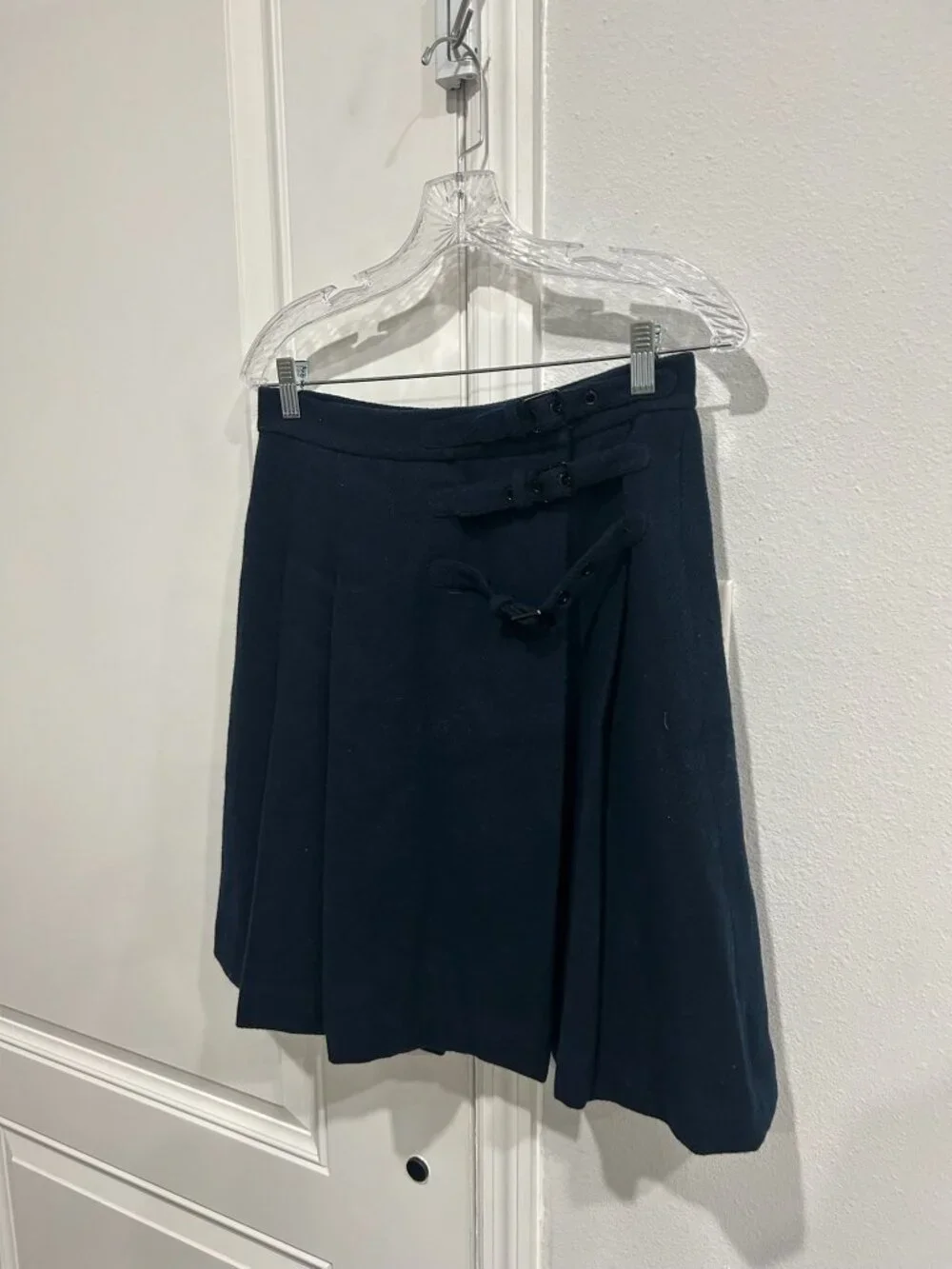 Kate Spade 6 Black Pleated Wool Lined Mini Skirt Side Buckle Retro Minimalist
